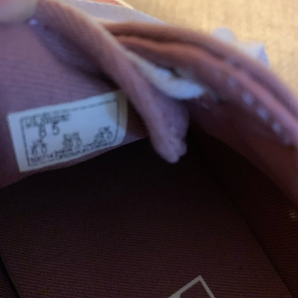 Pink Vans - Picture 4 of 8